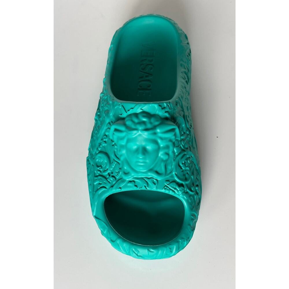 NIB $525 Versace Medusa Head Slides Pool Sandals … - image 3